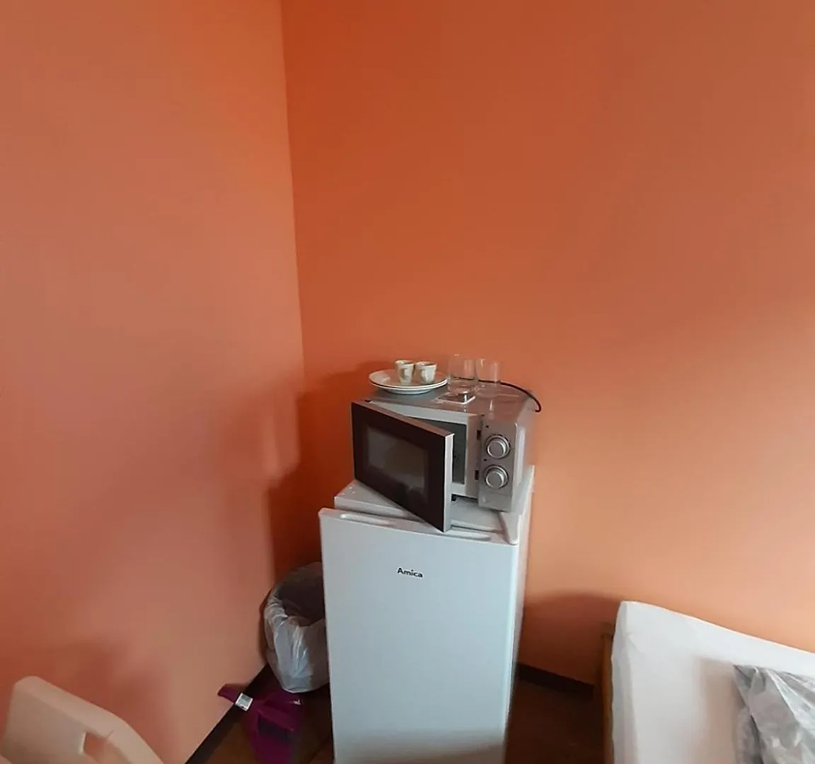 Low Budget Allach Hostel Rooms & Apartments Tub 19A München 0*,