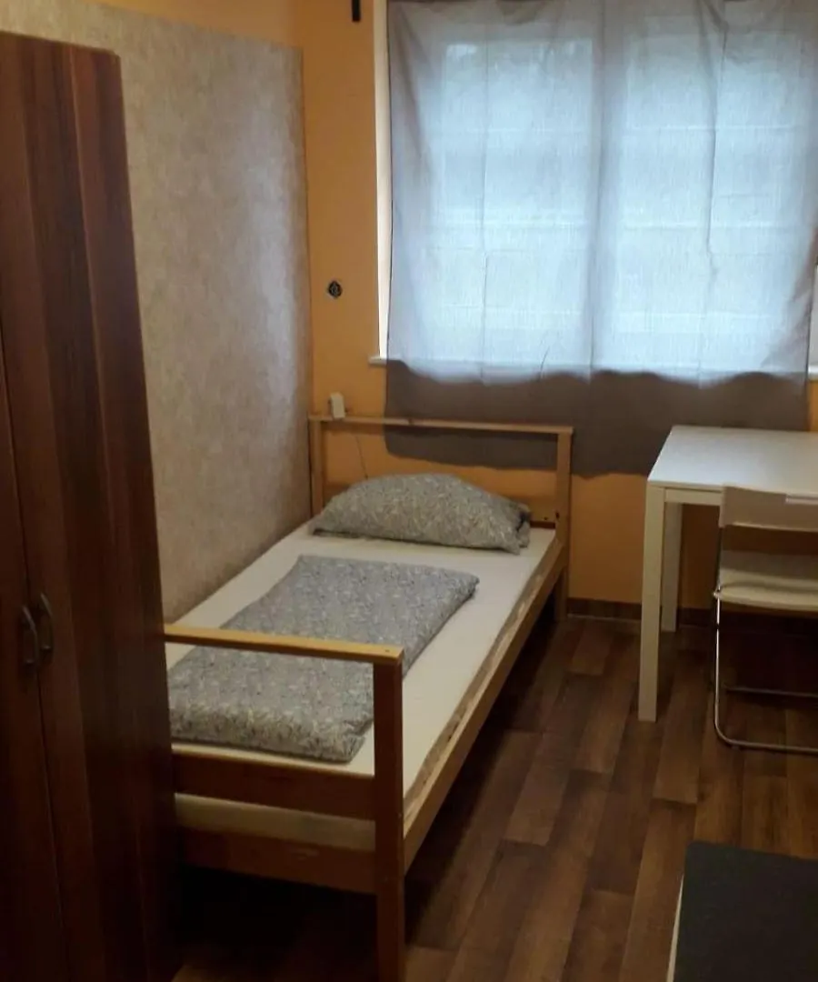 Low Budget Downtown Hostel Rooms & Apartments T19A Munich
