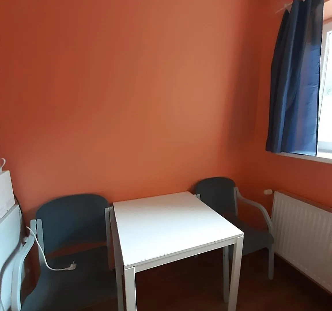 Low Budget Allach Hostel Rooms & Apartments Tub 19A München