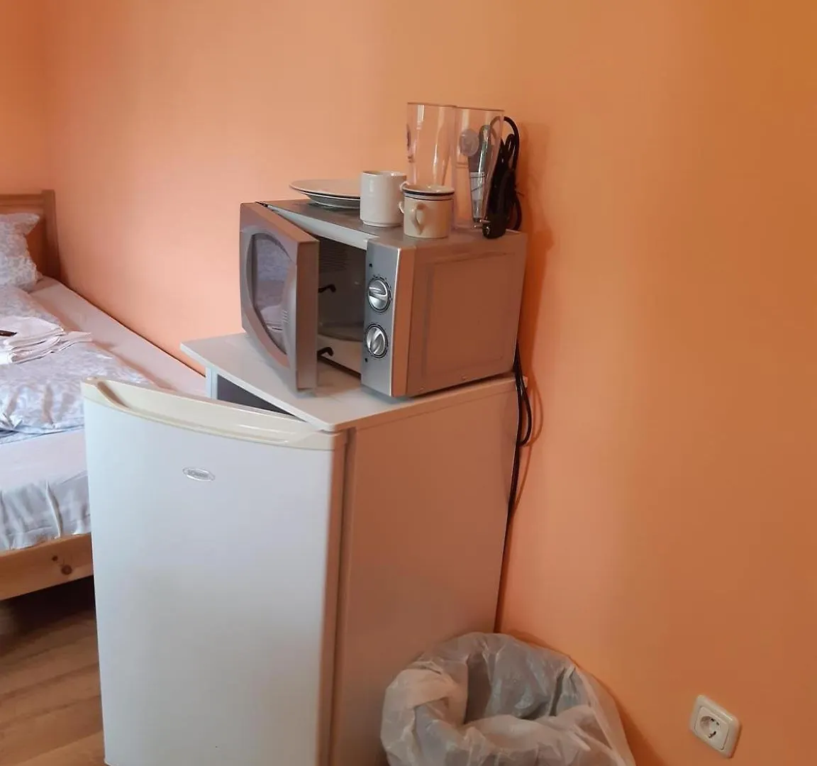 Low Budget Allach Hostel Rooms & Apartments Tub 19A München Deutschland