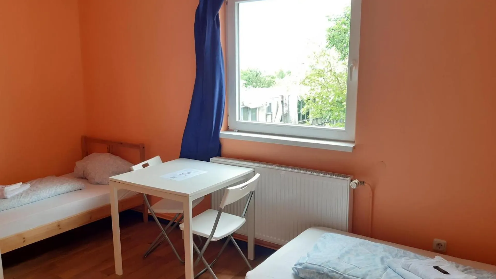 Low Budget Allach Hostel Rooms & Apartments Tub 19A München