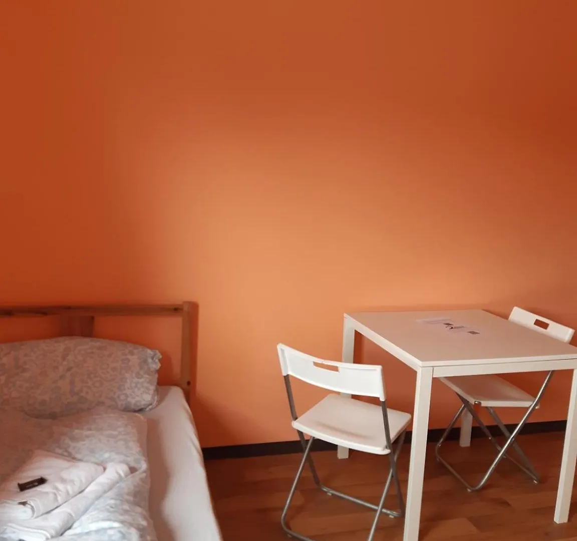 Low Budget Allach Hostel Rooms & Apartments Tub 19A München Deutschland