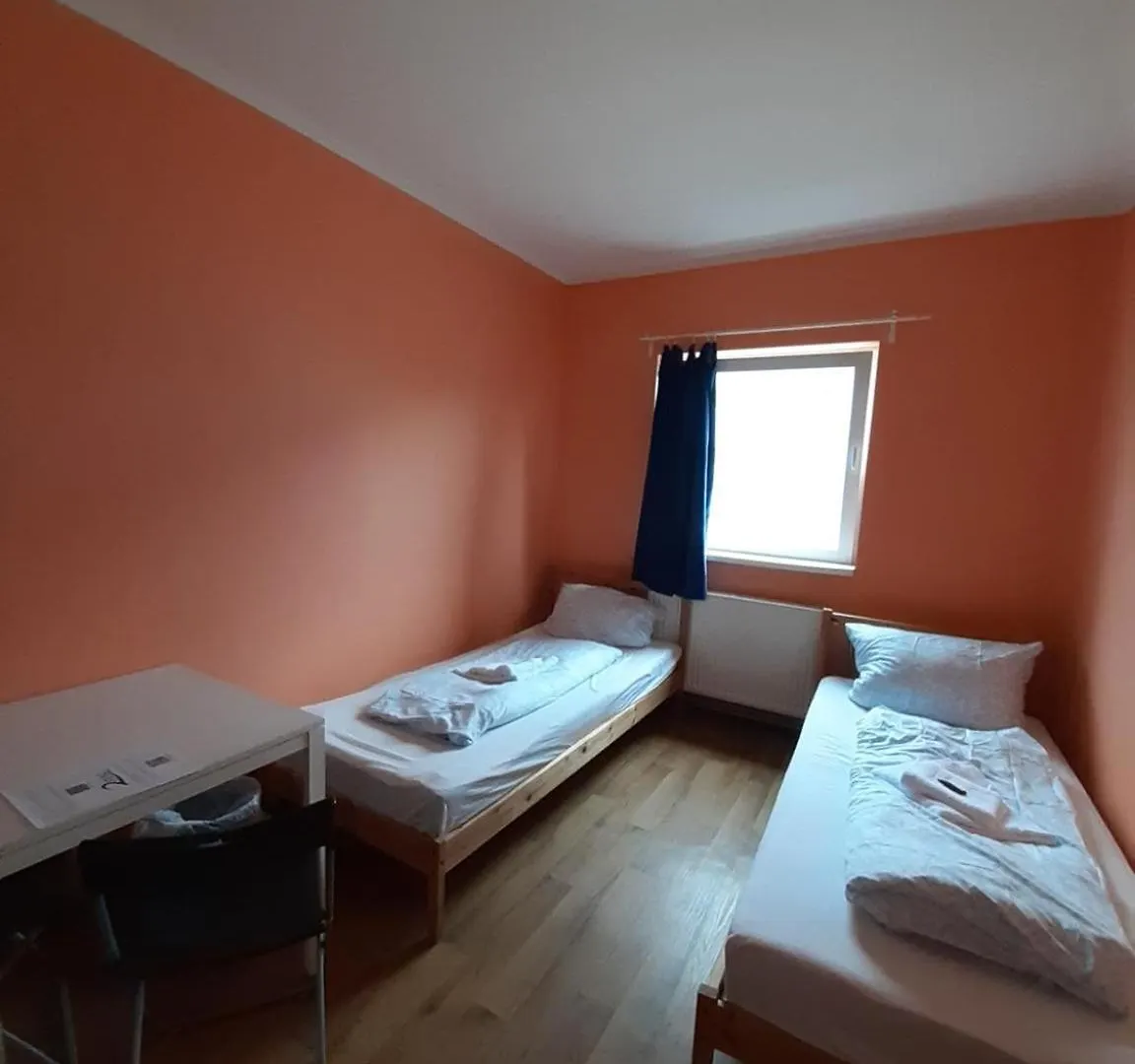 Low Budget Allach Hostel Rooms & Apartments Tub 19A Munich