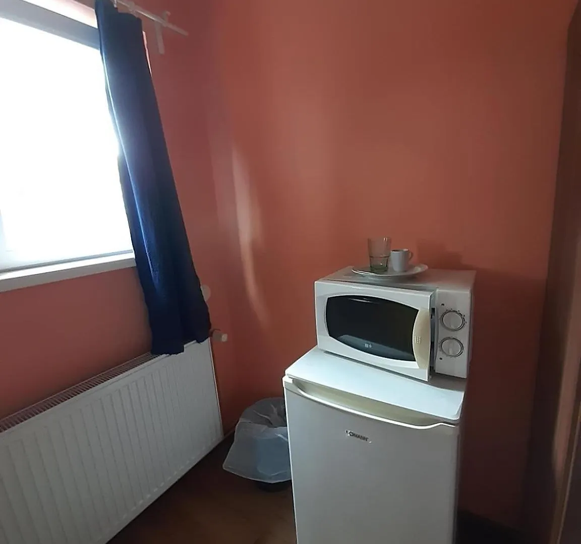 Low Budget Allach Hostel Rooms & Apartments Tub 19A München 0*,  Deutschland