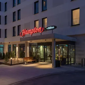 3* מלון Hampton By Hilton North