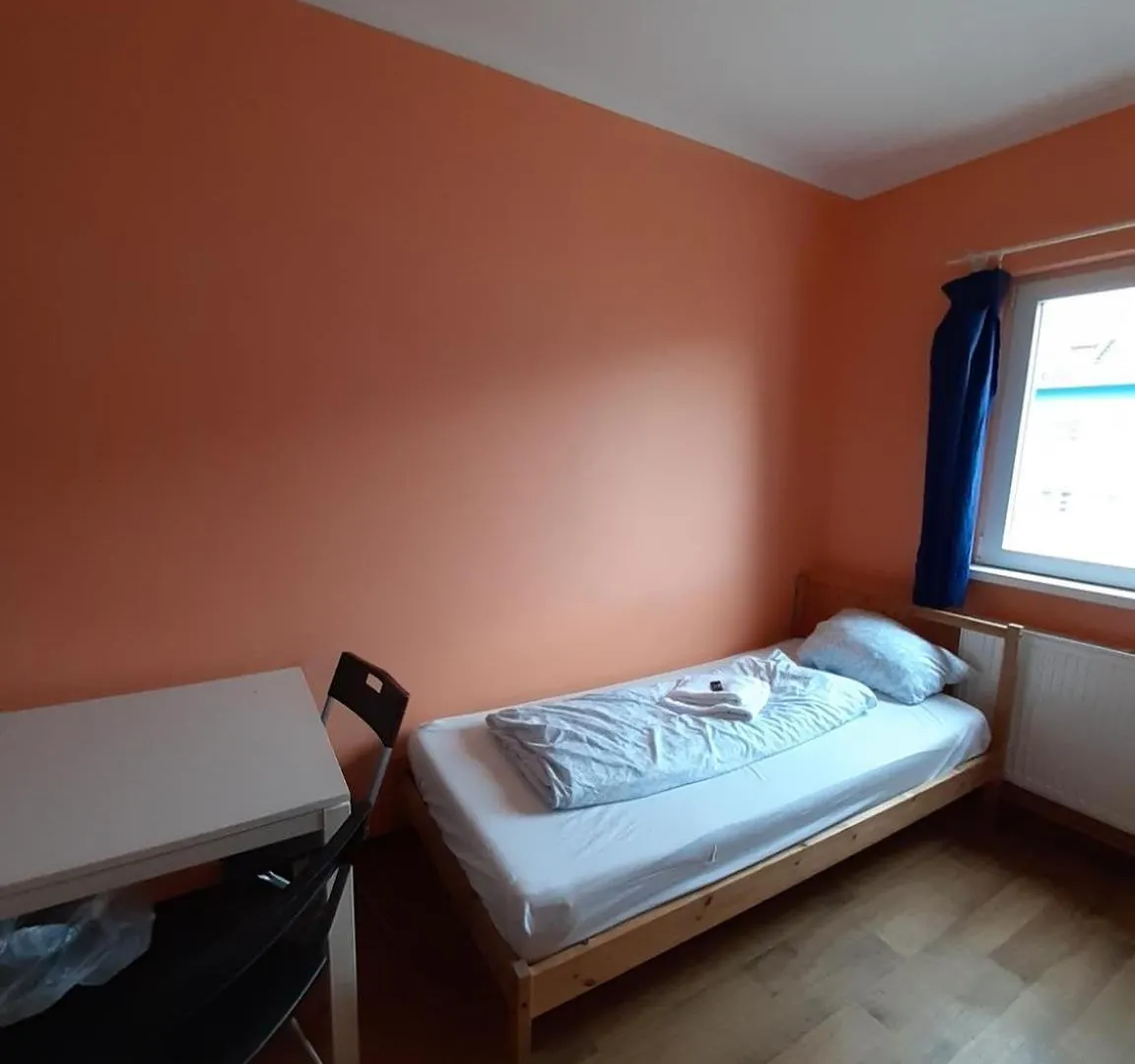 Low Budget Allach Hostel Rooms & Apartments Tub 19A München