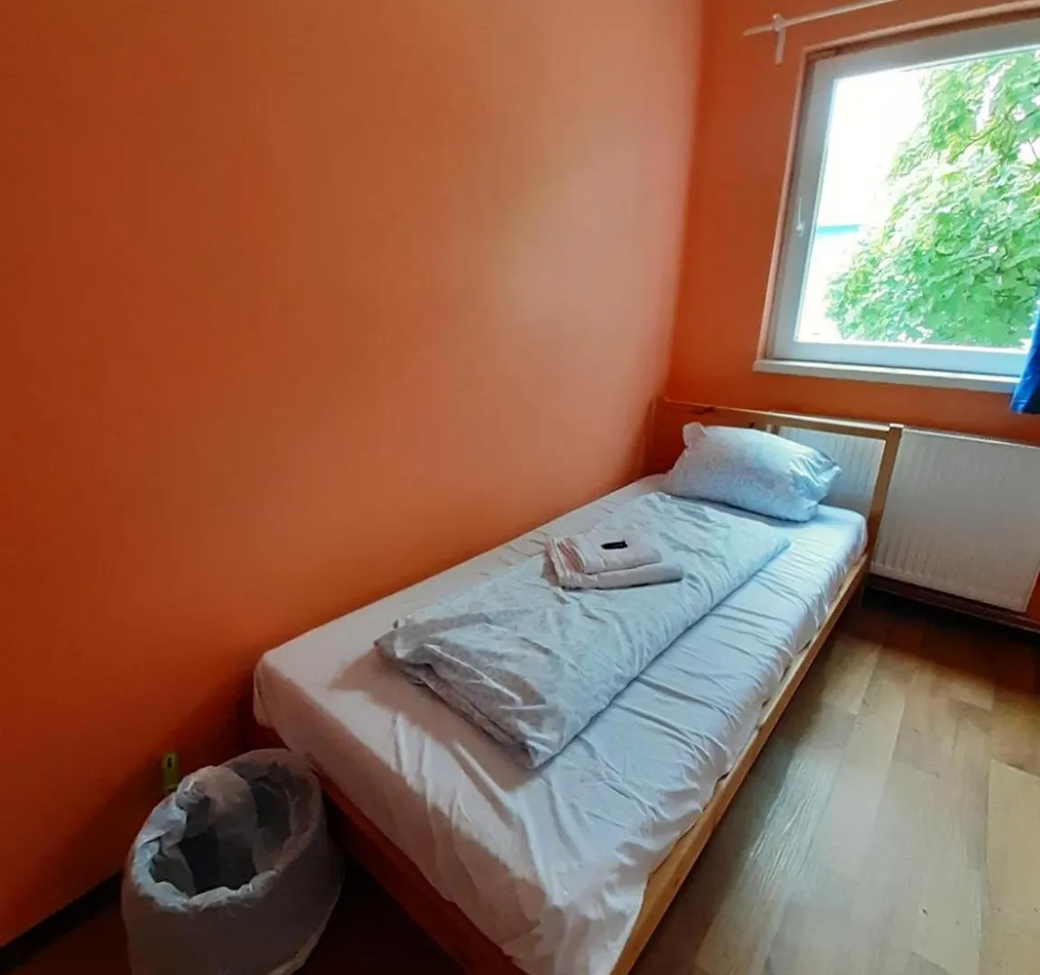 Low Budget Allach Hostel Rooms & Apartments Tub 19A München