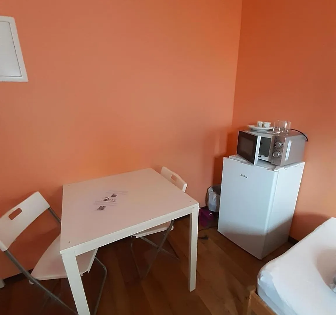 Low Budget Allach Hostel Rooms & Apartments Tub 19A München 0*,  Tyskland