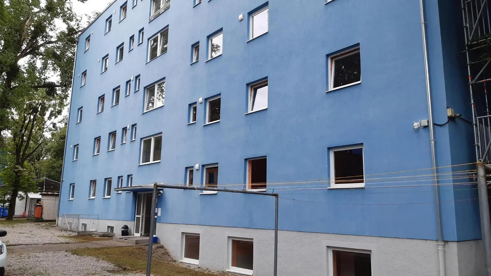 Low Budget Allach Hostel Rooms & Apartments Tub 19A Munich