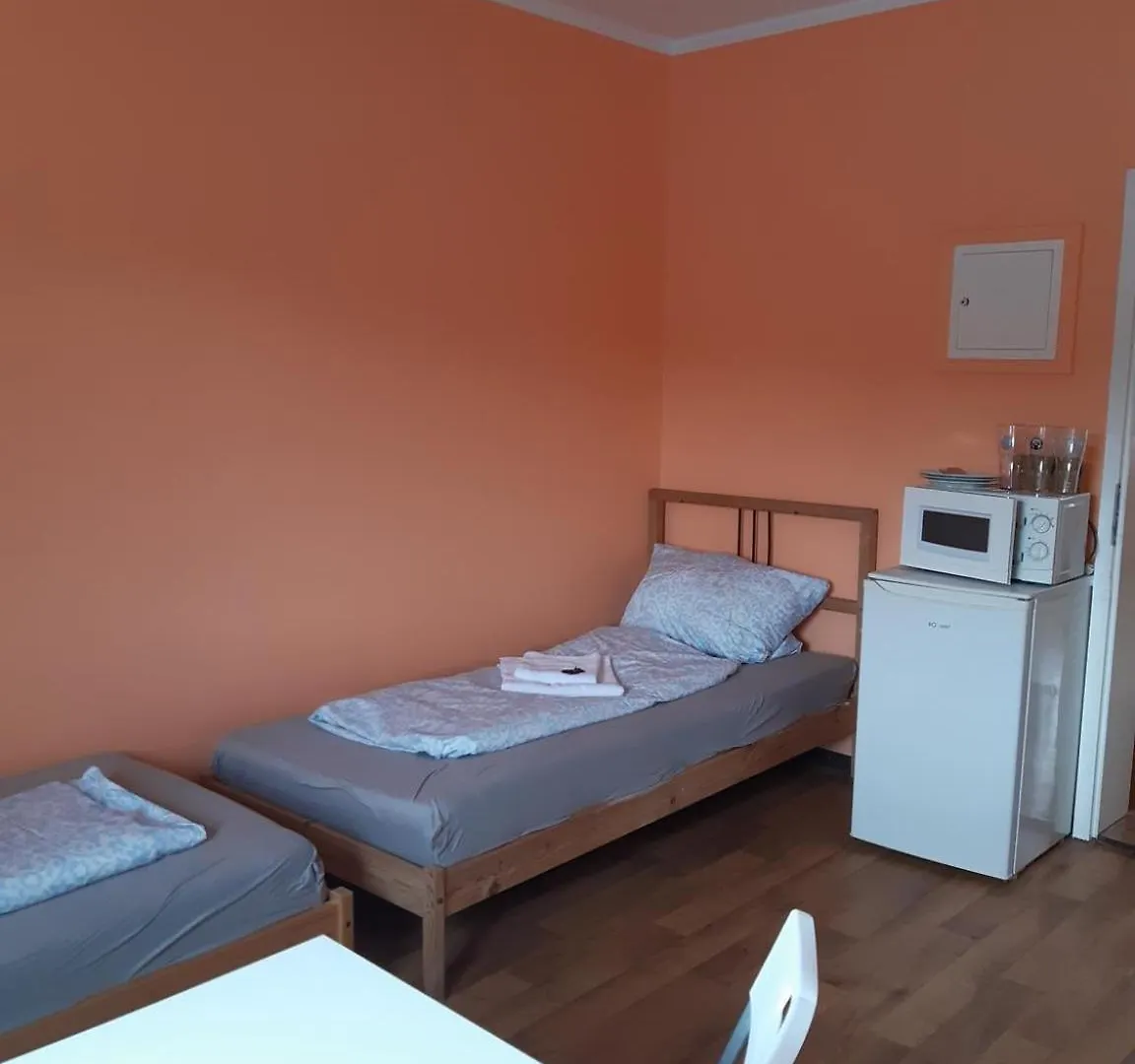 Low Budget Allach Hostel Rooms & Apartments Tub 19A Munich