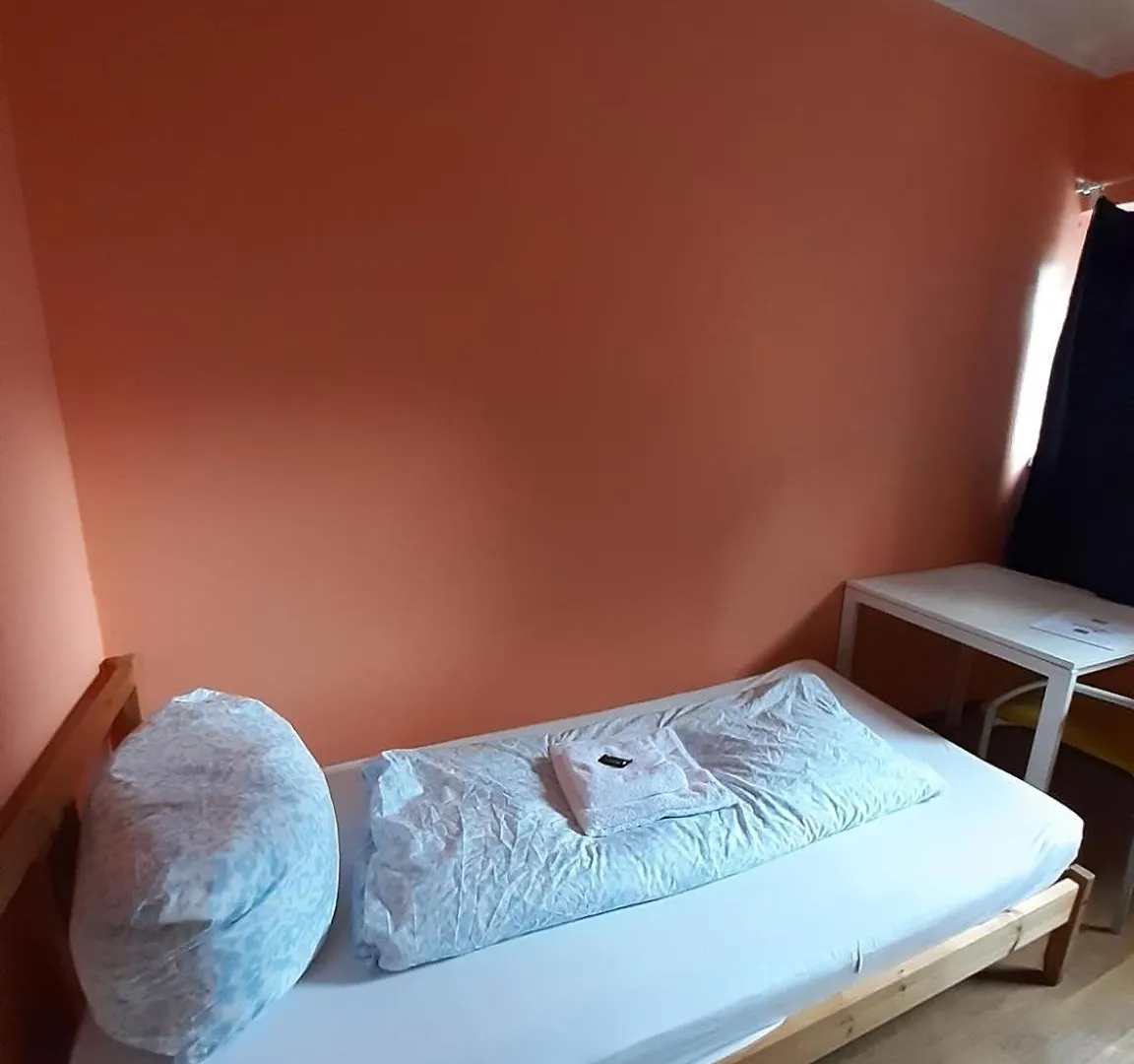 Low Budget Allach Hostel Rooms & Apartments Tub 19A Munich