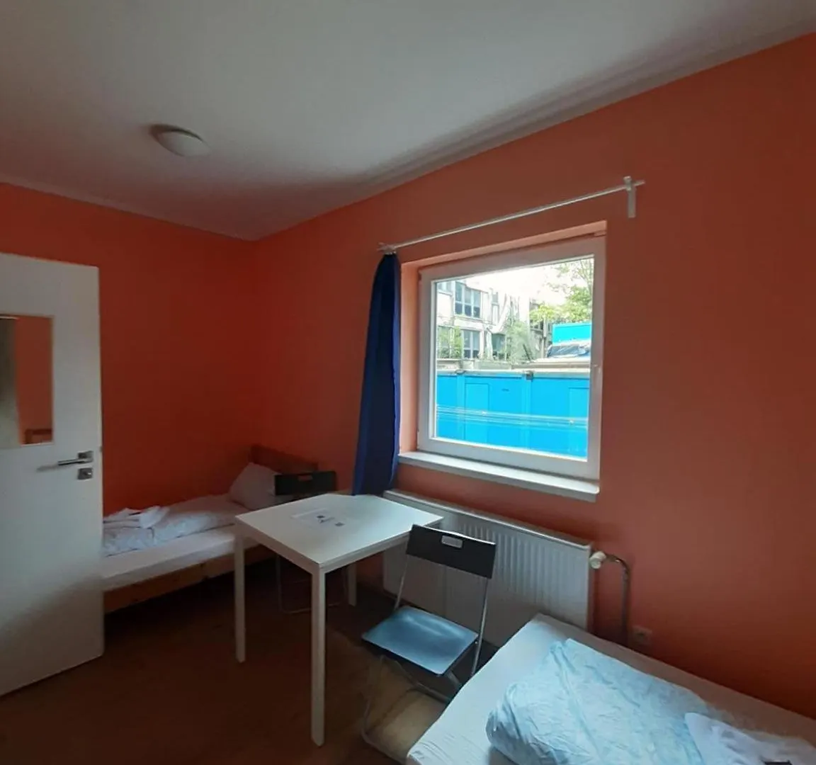 Low Budget Allach Hostel Rooms & Apartments Tub 19A Munich Germany